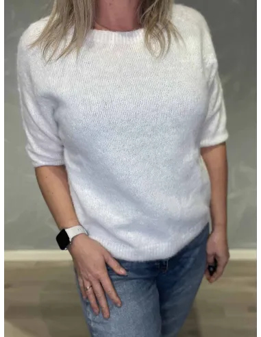 Nærbillede af strikstruktur på strikbluse – TIPPY