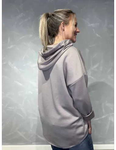 Bagside af beige hoodie til kvinder – TIPPY