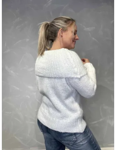 Bagside af hvid off shoulder strik til kvinder – TIPPY