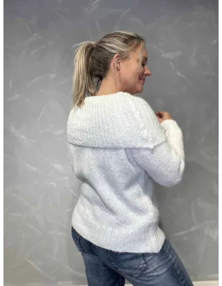 Bagside af hvid off shoulder strik til kvinder – TIPPY
