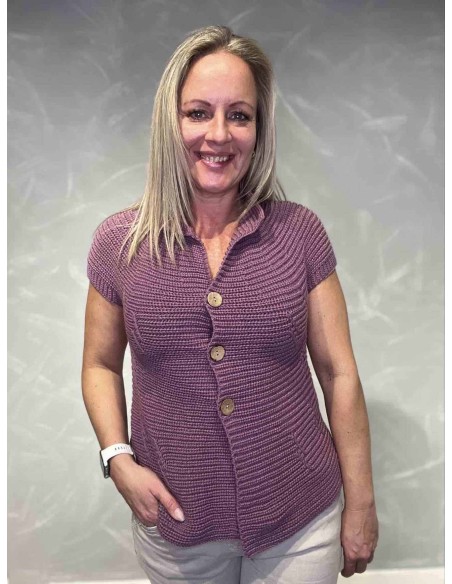 Strikvest med knapper | lavendel | TIPPY