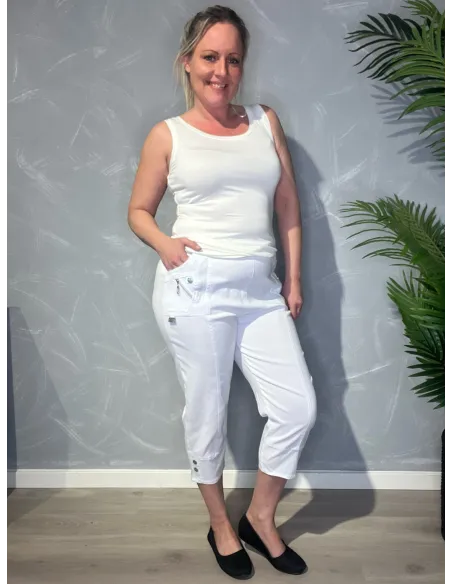 Knickers set forfra, viser den høje talje og knapper ved benene- TIPPY