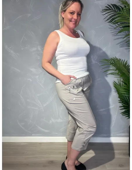 Lynlåslomme detalje på beige knickers CHERRY BERRY – TIPPY