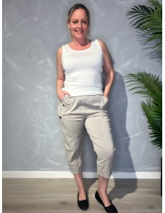Beige knickers med elastik i taljen og lynlåslommer til kvinder – Cherry Berry