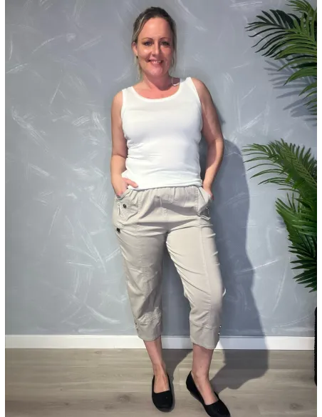 Beige knickers med elastik i taljen og lynlåslommer til kvinder – Cherry Berry