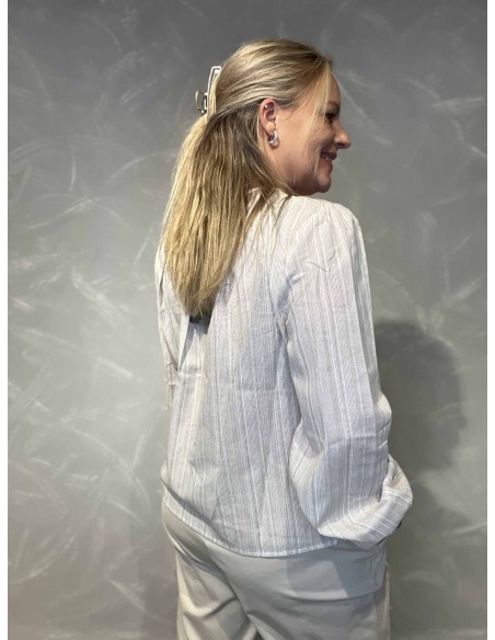 Bagside af beige stribet skjorte til kvinder – TIPPY