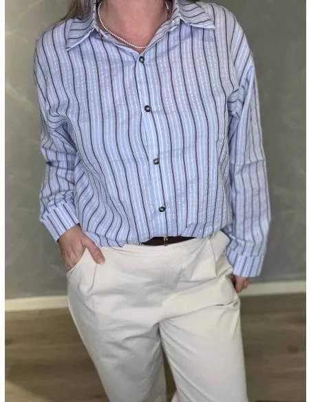 Nærbillede af stribet mønster på skjorte – TIPPY