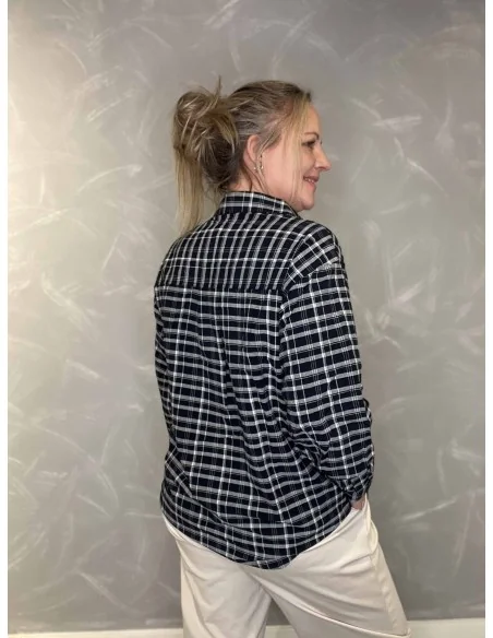 Bagside af navy ternet skjorte til kvinder – TIPPY