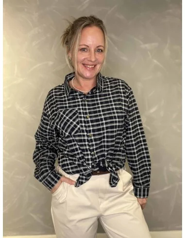 Navy ternet skjorte med trykknapper til kvinder – TIPPY