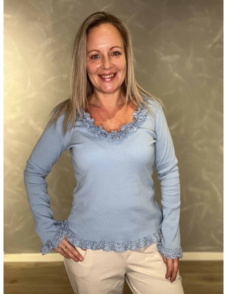 Sky rib bluse med blondekanter til kvinder – TIPPY Collection
