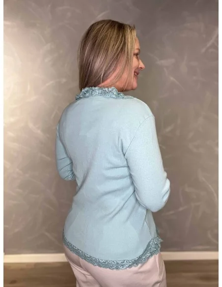Bagside af mint rib bluse med blondekanter – TIPPY