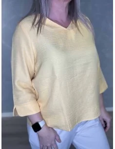 “Gul bluse med v hals og 4/3 ærme til kvinder – Design by Tippy 2