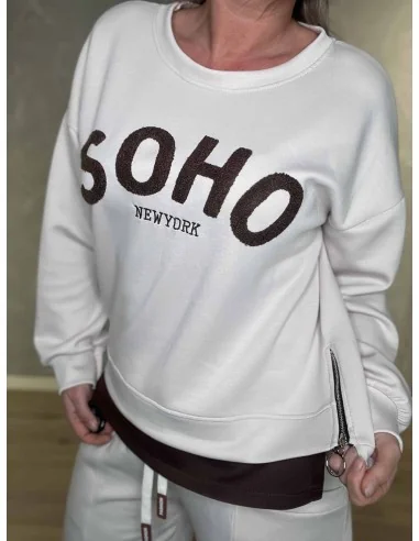 Lynlås i siden på sand sweatbluse – TIPPY