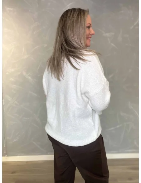 Bagside af hvid strik bluse til kvinder – TIPPY