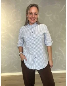 Sky stribet skjorte med flæsekrave til kvinder – Tippy Collection