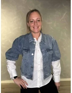 Blå denim kortærmet denim jakke med pufærmer til kvinder – Design by TIPPY