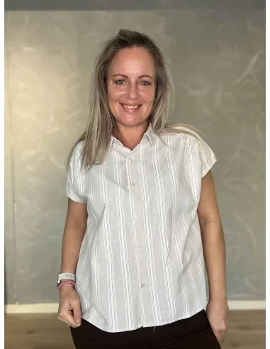 Beige stribet box skjorte til kvinder – Design by TIPPY