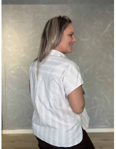 Beige stribet box skjorte til kvinder – Design by TIPPY 2