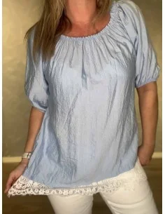 Lyseblå bluse med blonde skørt til kvinder – TIPPY collection 2