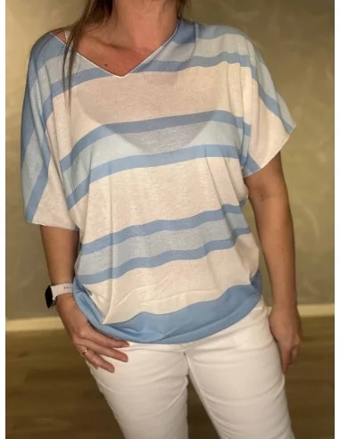 Nærbillede af striber på bluse – TIPPY