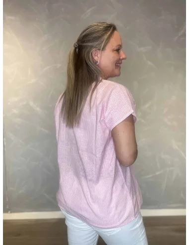 Bagside af rosa t-shirt til kvinder – TIPPY