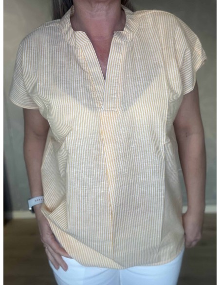 Kina krave på gul t-shirt med små striber – TIPPY
