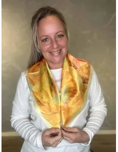 Gul tørklæde med blomsterprint til kvinder – TIPPY Italian Select