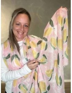 Rosa tørklæde med citron print til kvinder – TIPPY Italian Select