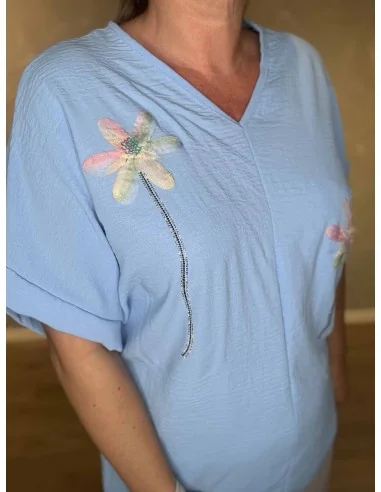 Tylblomst og similisten på sky bluse – TIPPY