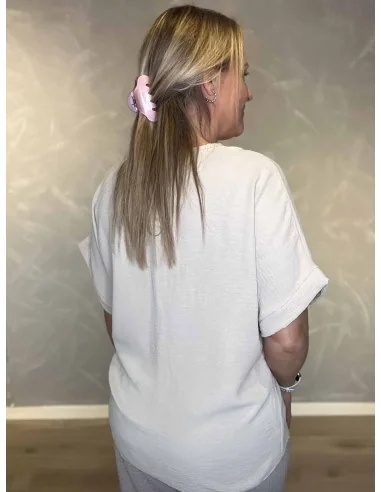 Bagside af beige bluse til kvinder – TIPPY