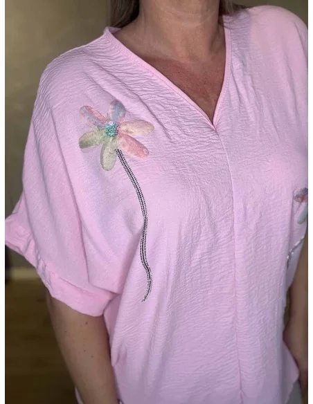 Tylblomst og similisten på rosa bluse – TIPPY