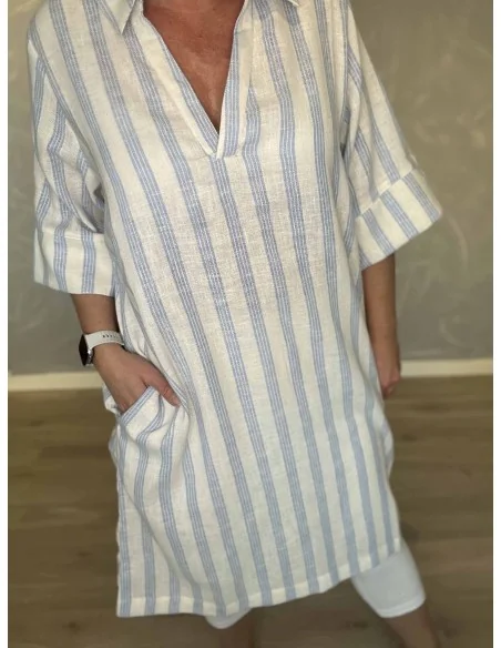 Nærbillede af stribet viskose og hør på tunika – TIPPY