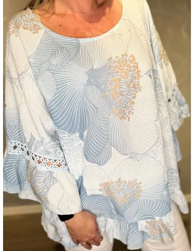 Nærbillede af klokkeærmer – bluse – TIPPY