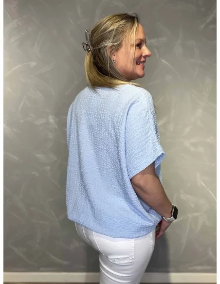 Bagside af sky bluse til kvinder – TIPPY