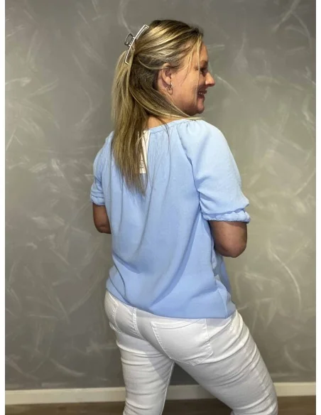 Bagside af sky bluse til kvinder – TIPPY