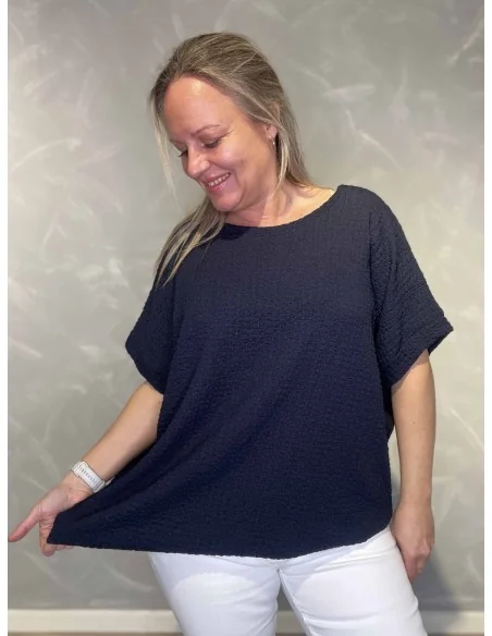 Navy bluse med struktur og elastik til kvinder – TIPPY Collection