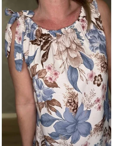 Skuldersløjfe på blå kjole – TIPPY