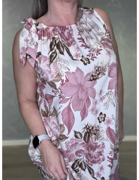 Skuldersløjfe på rosa kjole – TIPPY