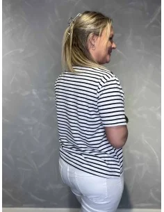 Sort/hvid stribet bluse med lag-på-lag til kvinder – TIPPY Design 2