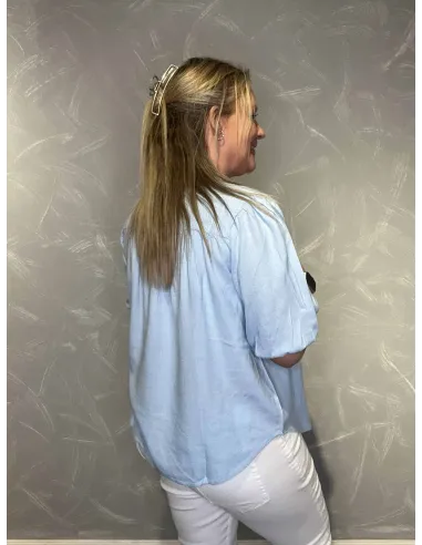 Bagside af sky bluse til kvinder – TIPPY