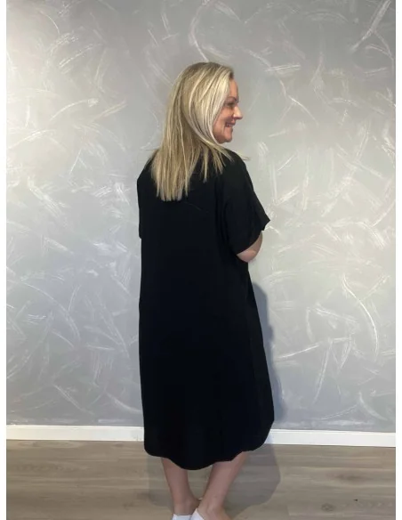 Bagside af sort kjole til kvinder – TIPPY