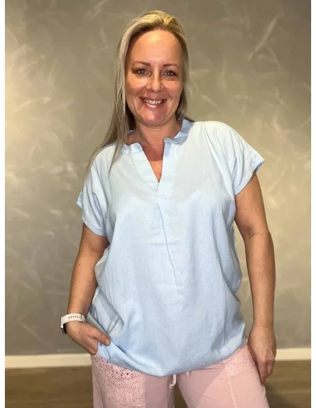 Sky bluse med kinakrave til kvinder – Design by TIPPY
