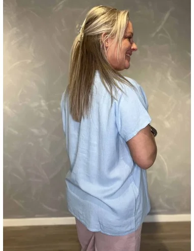 Bagside af sky bluse til kvinder – TIPPY