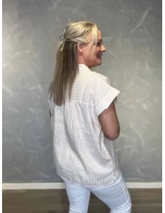 Sand skjorte med stribet struktur til kvinder – Design by TIPPY 2