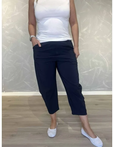 Navy bukser 7/8 med klassisk pasform til kvinder – TIPPY Collection