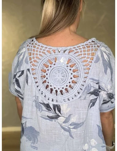 Broderet ryg på sky bluse – TIPPY