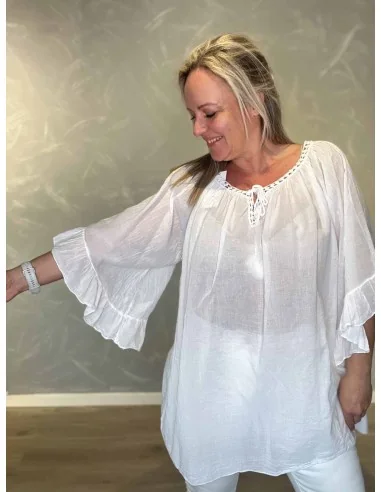 Nærbillede af flæseærmer på tunika – TIPPY