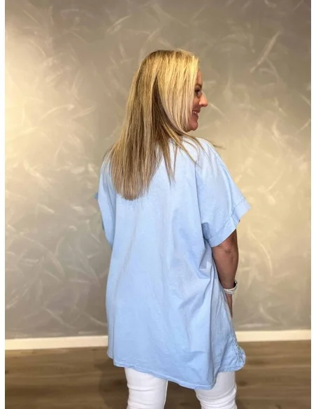 Bagside af sky tunika med asymmetrisk kant – TIPPY