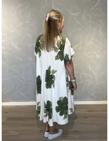 Bagside af hvid kjole med grønne blomster – TIPPY