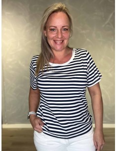 Navy stribet bluse med stretch til kvinder – Design by TIPPY